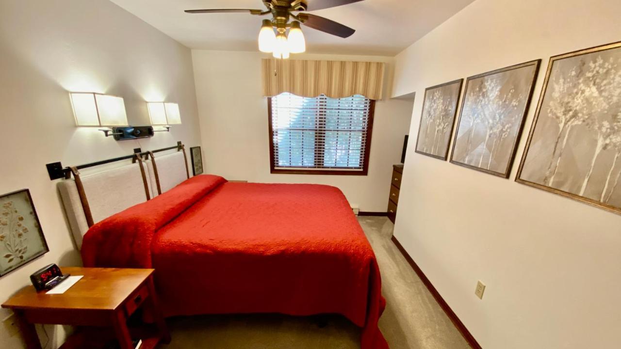 Baileys Harbor Yacht Club Resort ภายนอก รูปภาพ