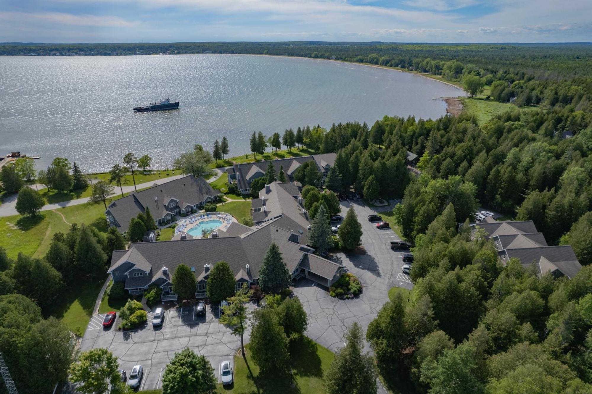Baileys Harbor Yacht Club Resort ภายนอก รูปภาพ